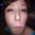 エッチな顔してねっとりと濃厚フェラするお姉さんの口にたっぷり口内射精ｗｗｗ