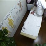 【素人】オマ○コさすりながらおっぱい揉み放題の性感鍼灸院